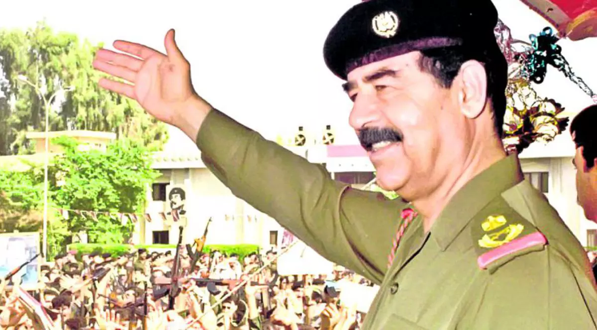 O plăcuță comemorativă dedicată lui Saddam Hussein a revoltat britanicii
