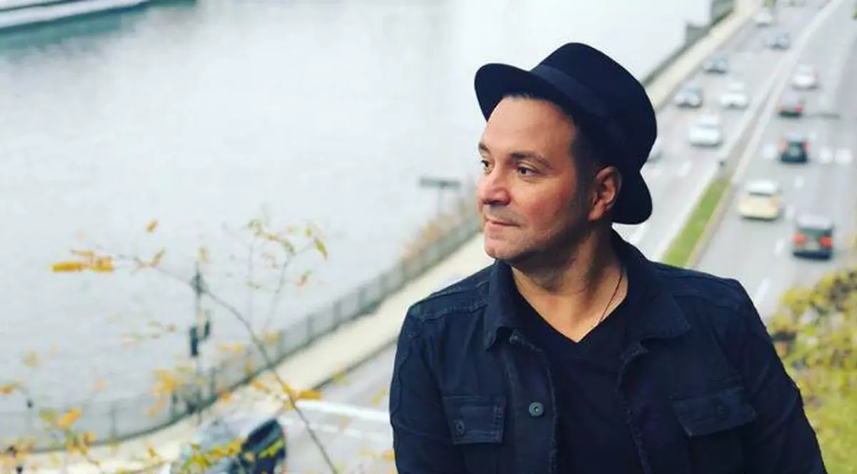 Clădirea Radio ZU, evacuată în urma unui incendiu. Daniel Buzdugan: "Știți ce piesă era la radio? Aprinde scânteia"