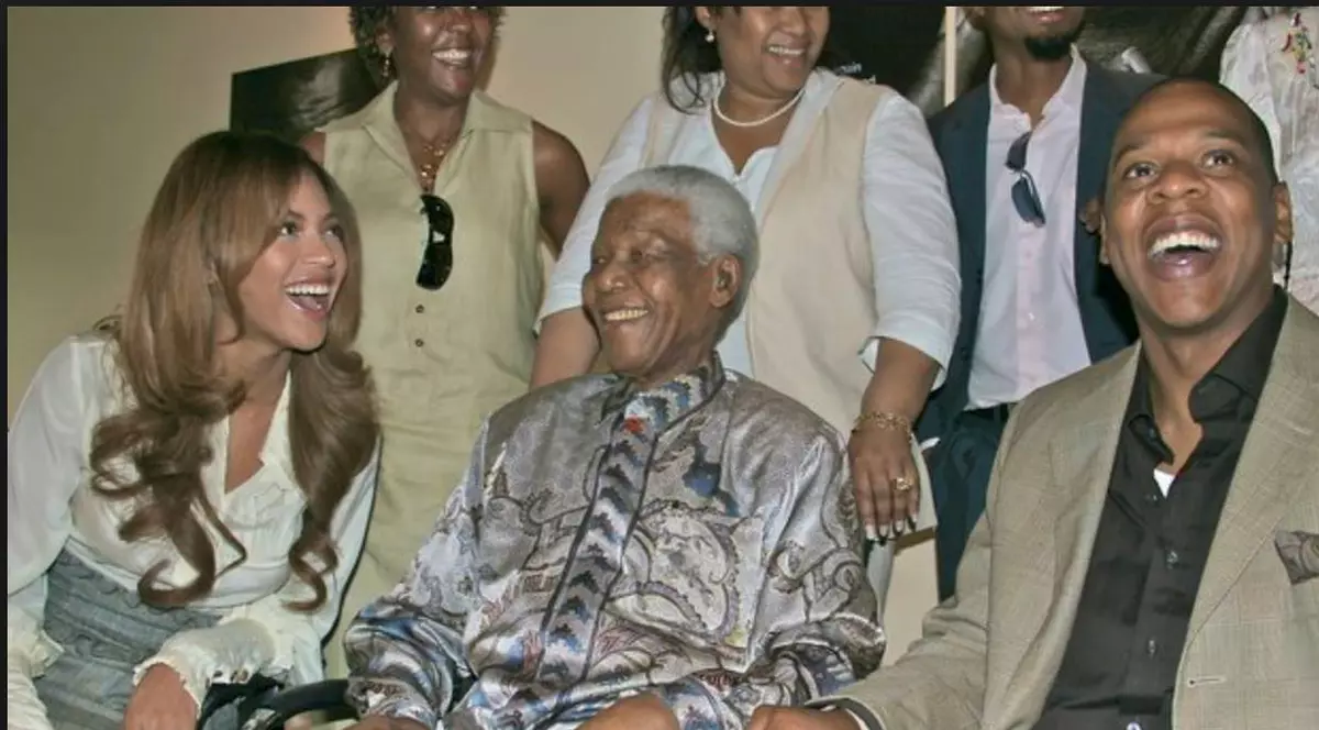 Beyoncé va participa la concertul dedicat împlinirii a 100 de ani de la naşterea lui Nelson Mandela