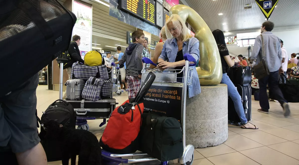 EXCLUSIV | Wizz Air şi Ryanair, suspecte de practici tip “cartel” în România. Consiliul Concurenţei a fost sesizat de Asociaţia pentru Protecţia Drepturile Pasagerilor