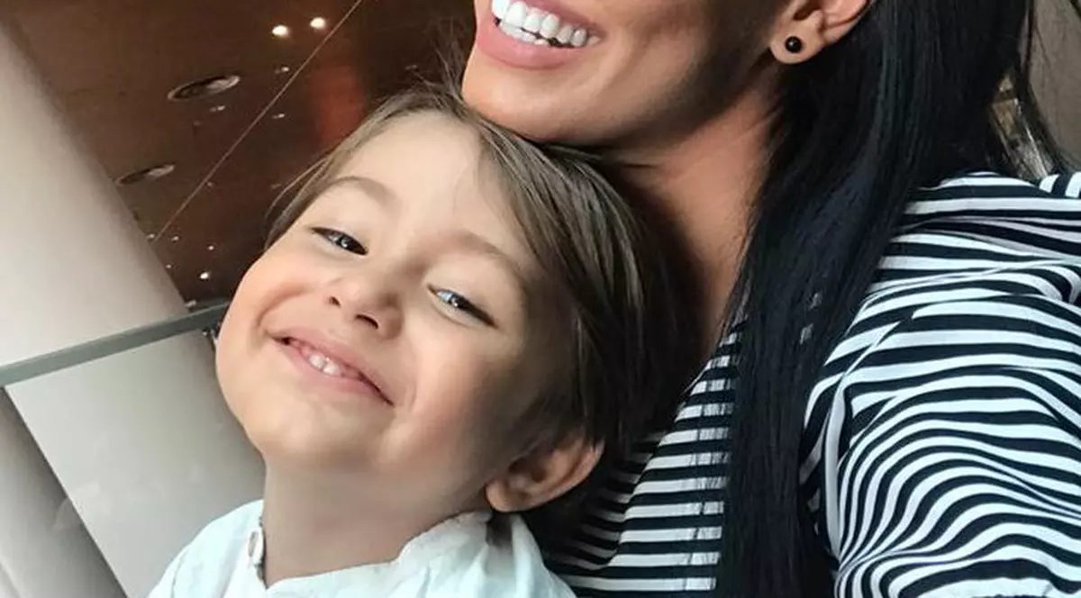 Andreea Mantea și fiul ei s-au întors în România. Ce a pățit vedeta. “Mi-e greu să vorbesc“