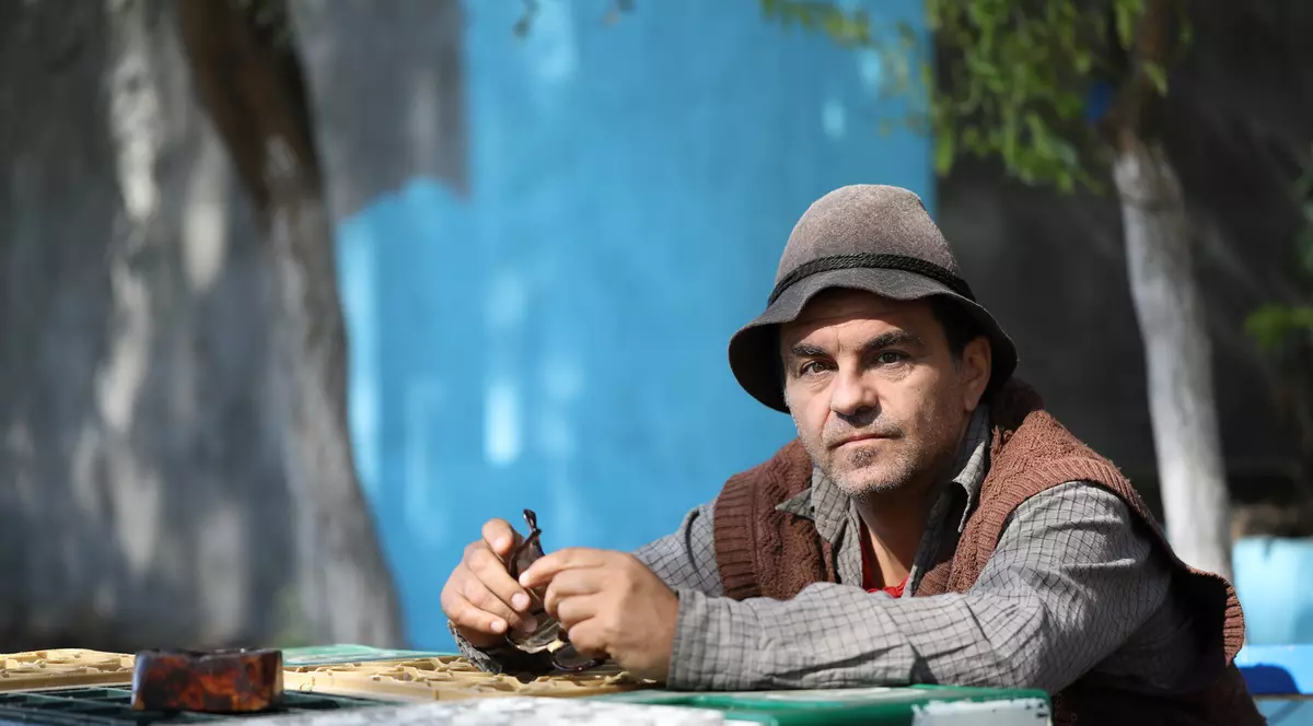 Mihai Mărgineanu și-a luat în serios cariera de actor! Ardiles din “Las Fierbinți” s-a mutat pe scena Teatrului Nottara