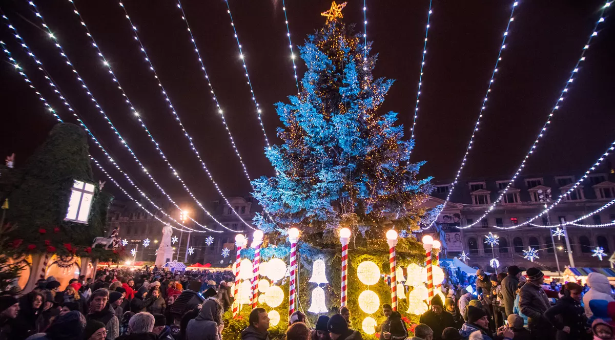 Ghidul petrecerilor de 1 Decembrie