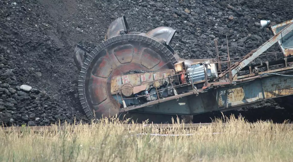 Un miner din Gorj a filmat un vârtej. Cariera Roșiuța din Gorj
