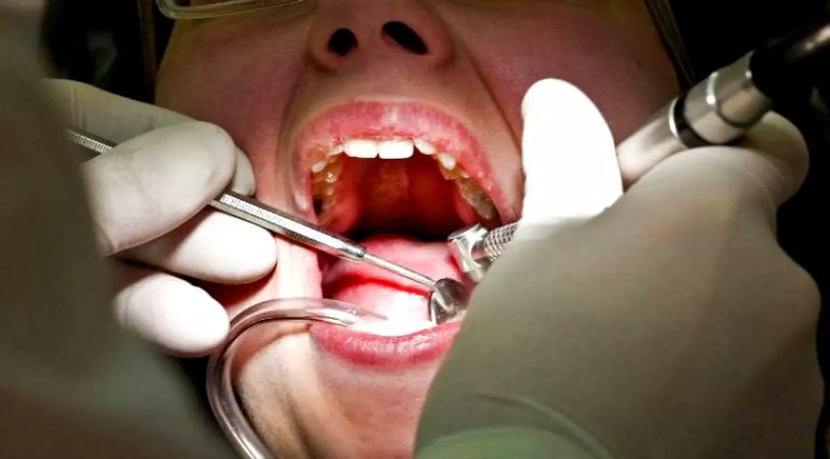 Dentistă din România condamnată în Franța