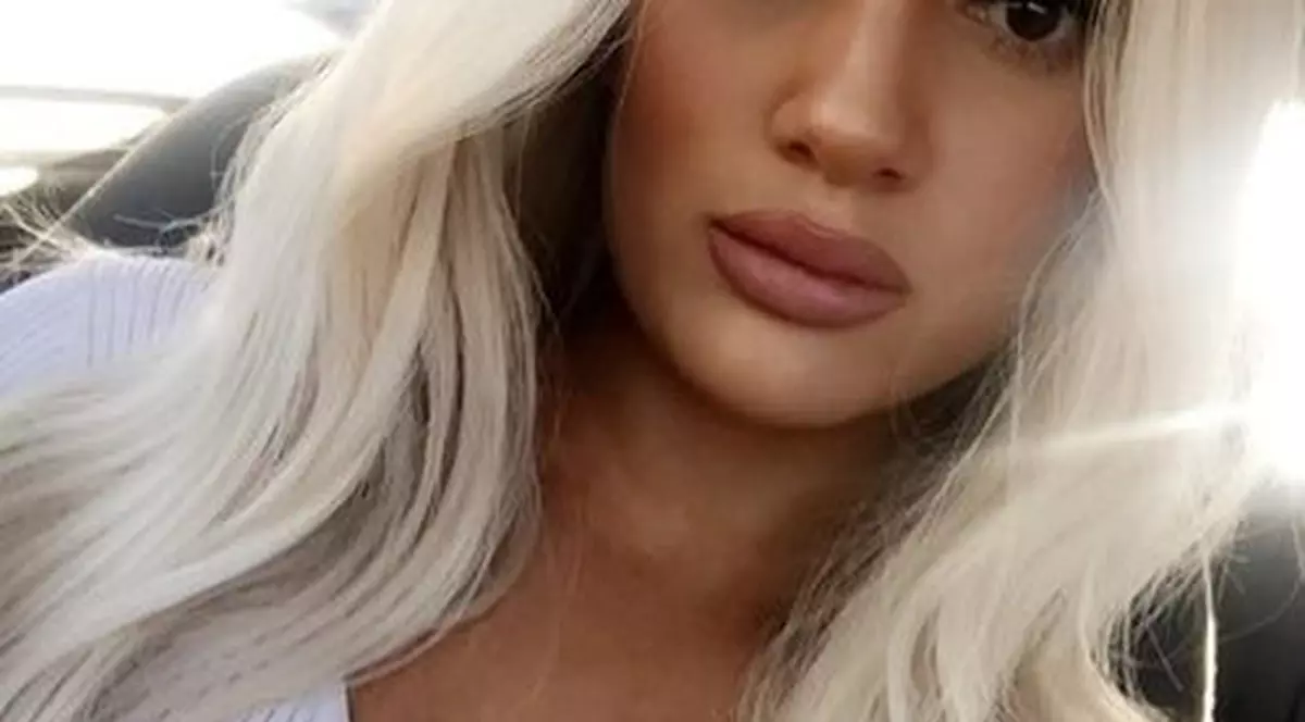 O vedetă din Marea Britanie a fost condamnată la închisoare după ce a accidentat mortal o femeie pe bicicletă