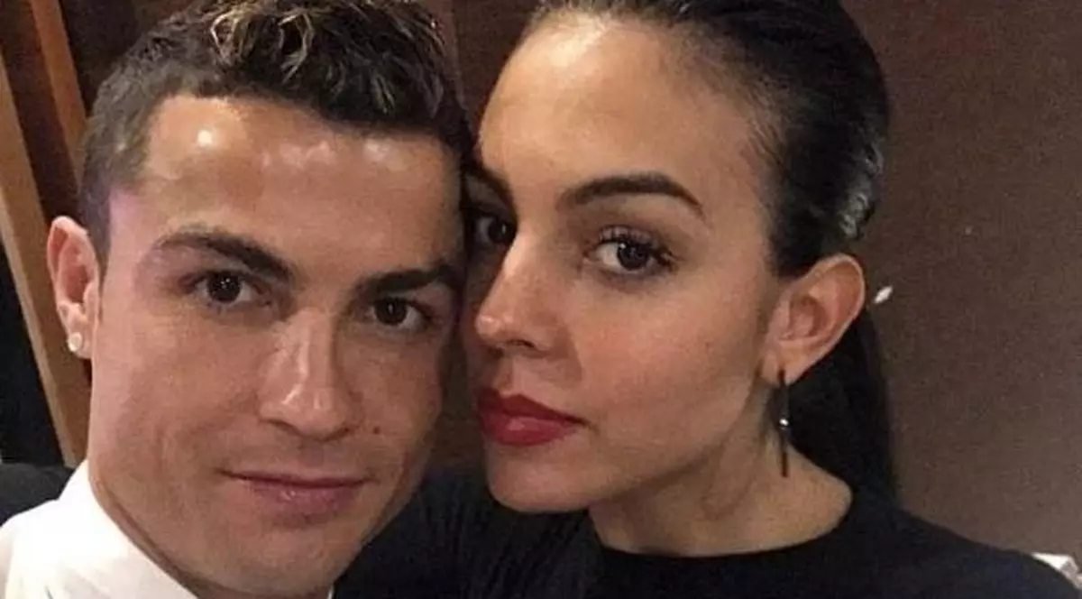 Cristiano Ronaldo s-a logodit! Georgina Rodriguez i-a spus "DA" atacantului lui Juventus