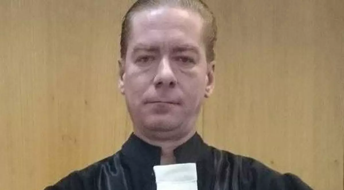 Procurorul Eugen Stoina, trimis în judecată după ce s-a urcat băut la volan și a produs un accident