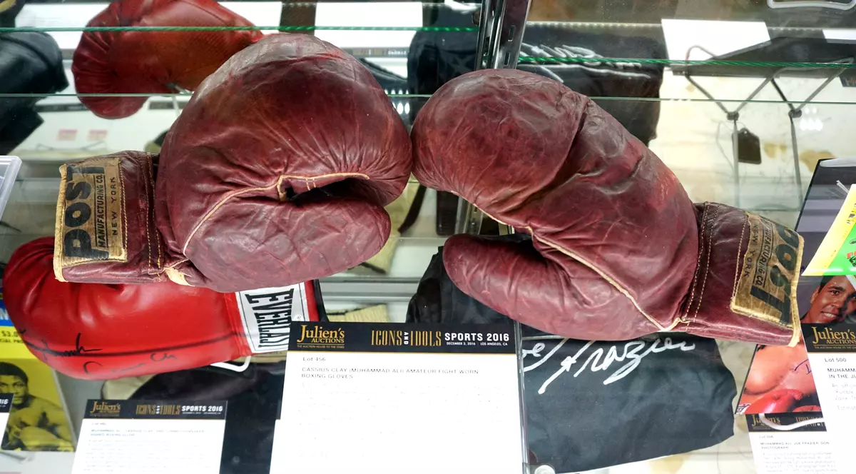 Un băiat de 13 ani a murit după ce a fost făcut KO într-un meci de kickboxing în Thailanda