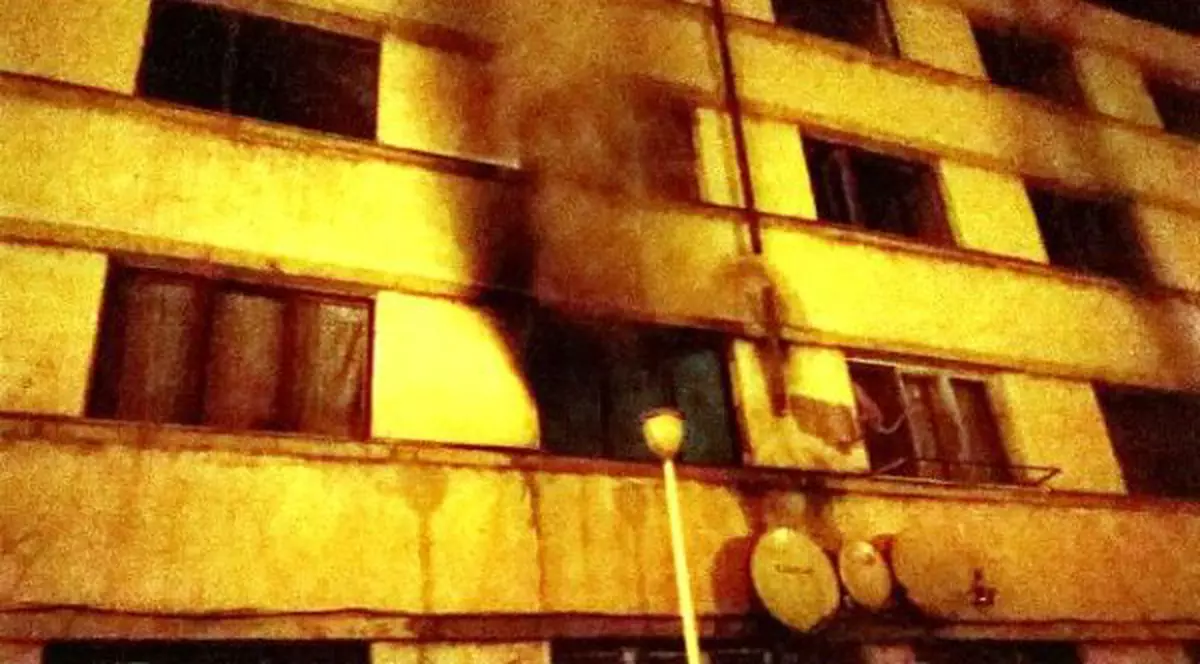 Incendiu puternic într-un bloc din Slatina. O femeie a murit