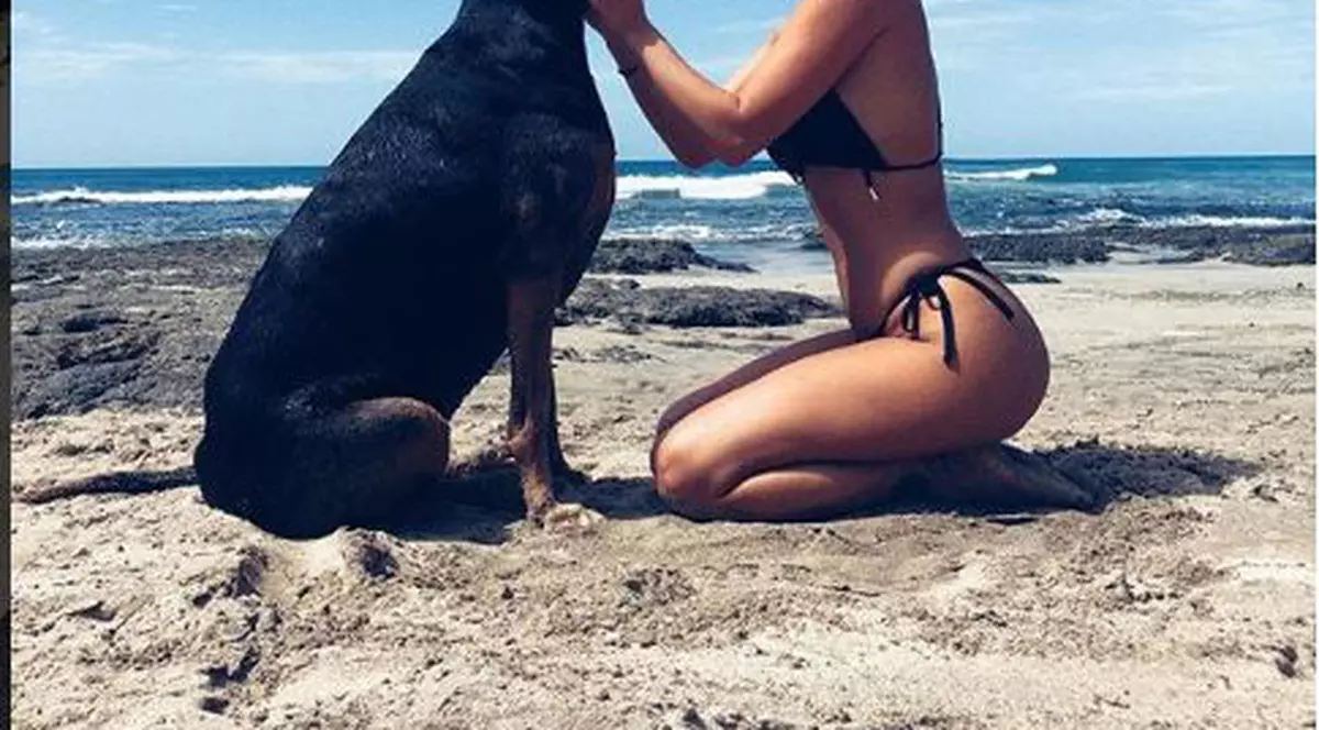 Inna își arată posteriorul pe Instagram