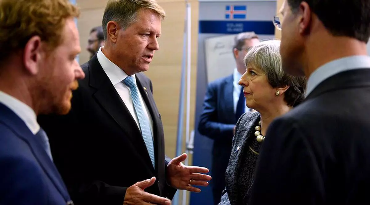 IOhannis cu Theresa May