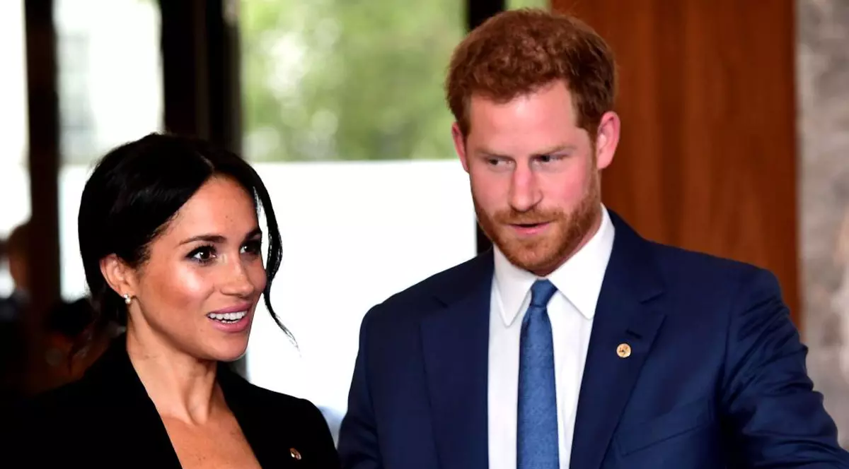 Meghan Marke, cu burtica de gravidă la vedere. Ținuta uimitoare