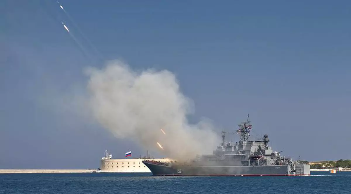 Soluția Berlinului pentru conflictul dintre Rusia și Ucraina. Nave militare în Marea Neagră