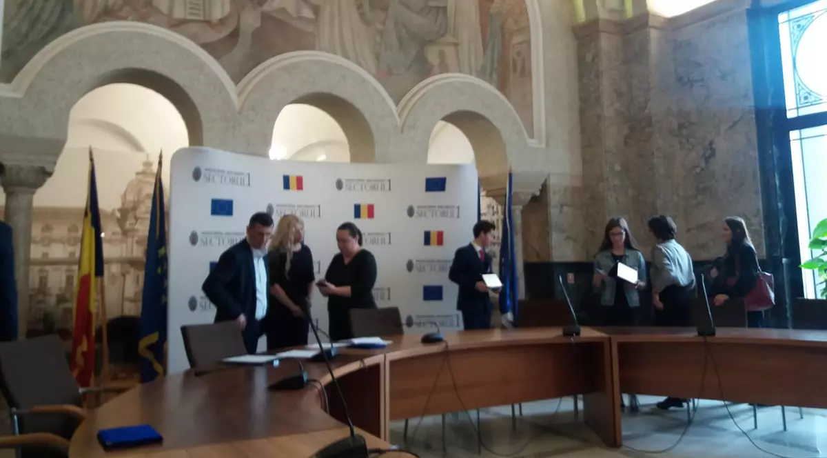Părinții au ridicat premiile elevilor de nota 10 la Bacalaureat