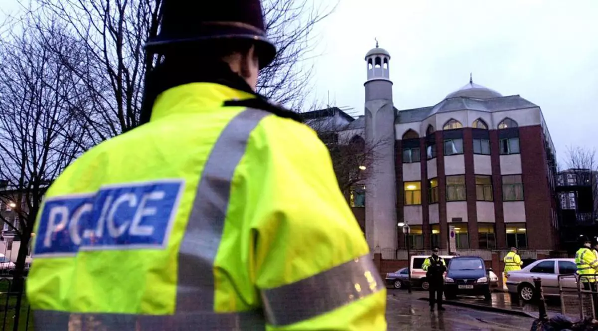 Două bombe artizanale au fost găsite într-un apartament din Londra