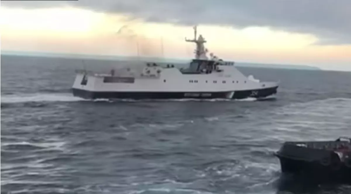 Momentul în care navele Ucrainei au fost urmărite de marina Rusiei