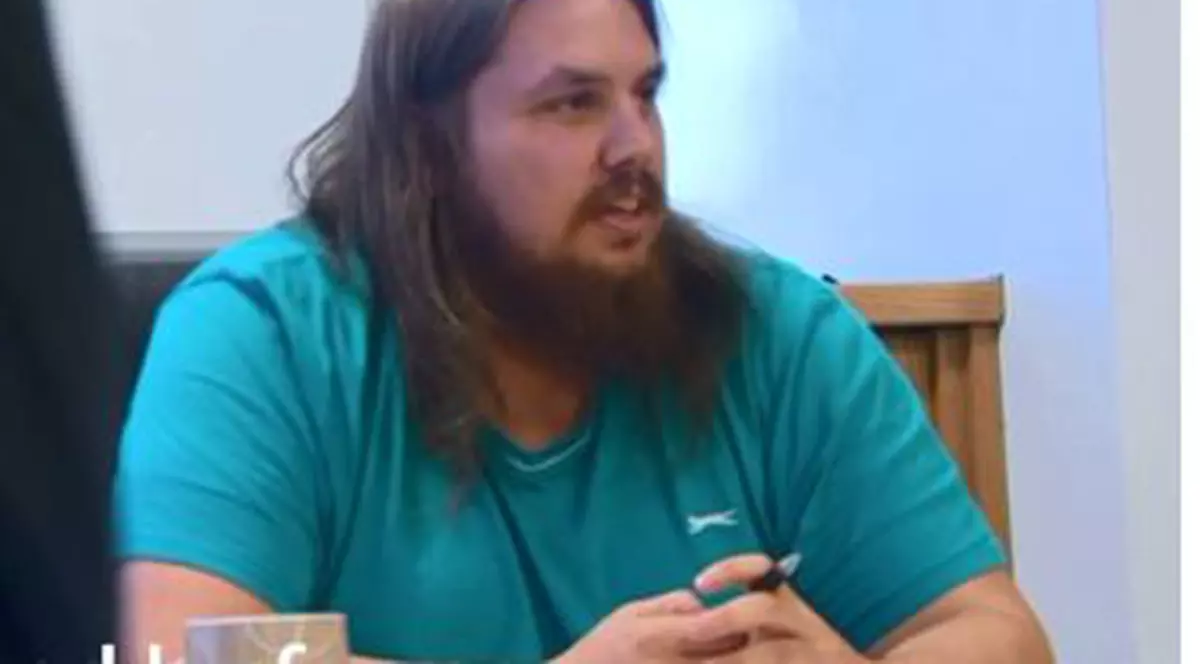 Motivul pentru care un tânăr britanic nu a ieșit din casă decât de câteva ori în 7 ani