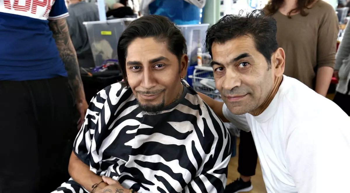 Connect-R, vizitat de tatăl său la “Te cunosc de undeva!”. “A stat lângă mine, la machiaj, aproape patru ore”