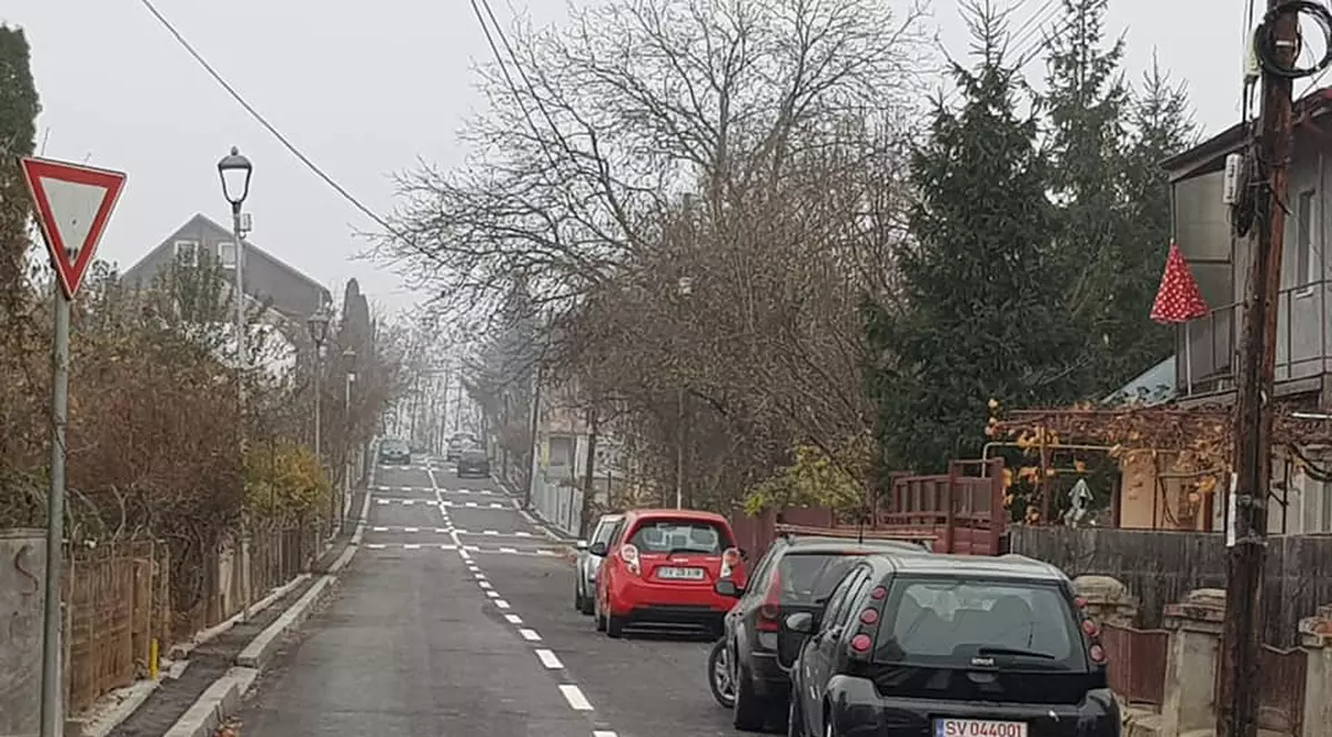 "Dorel" din Suceava a făcut treceri de pietoni în dreptul fiecărei case