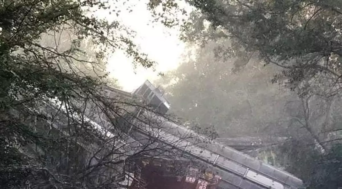 Tren deraiat în Georgia, SUA