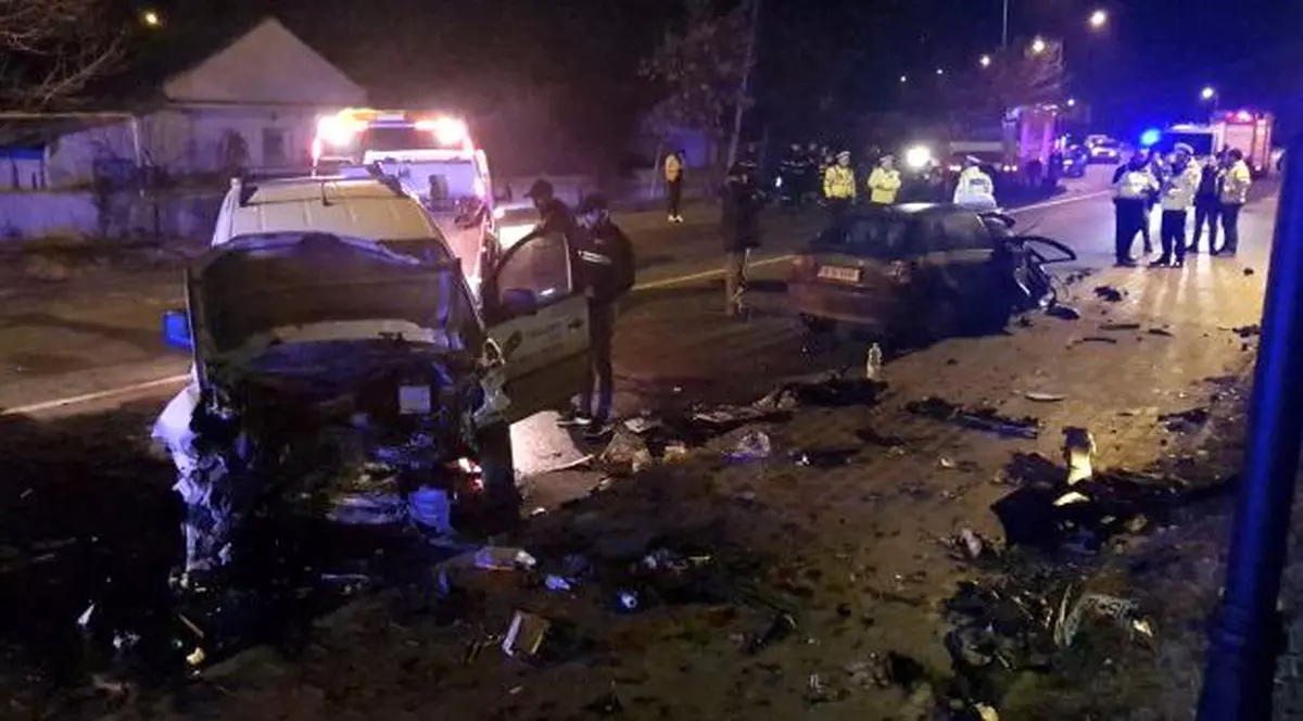 Grav accident la Iași. Un mort și cinci răniți după coliziunea unui Audi cu un VW |VIDEO