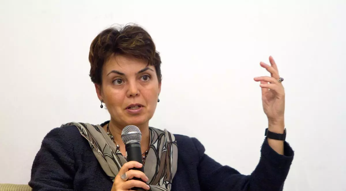 Comisia Europeană vrea ca reprezentanta sa la București, Angela Cristea, să fie tratată cu respect. Vizați sunt liderii PSD