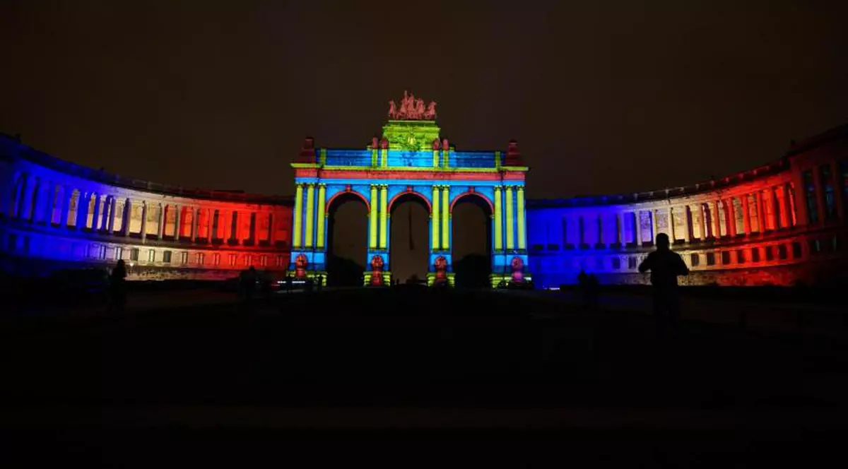 Arcul de Triumf din Bruxelles a fost iluminat tricolor, cu ocazia Zilei Naționale a României