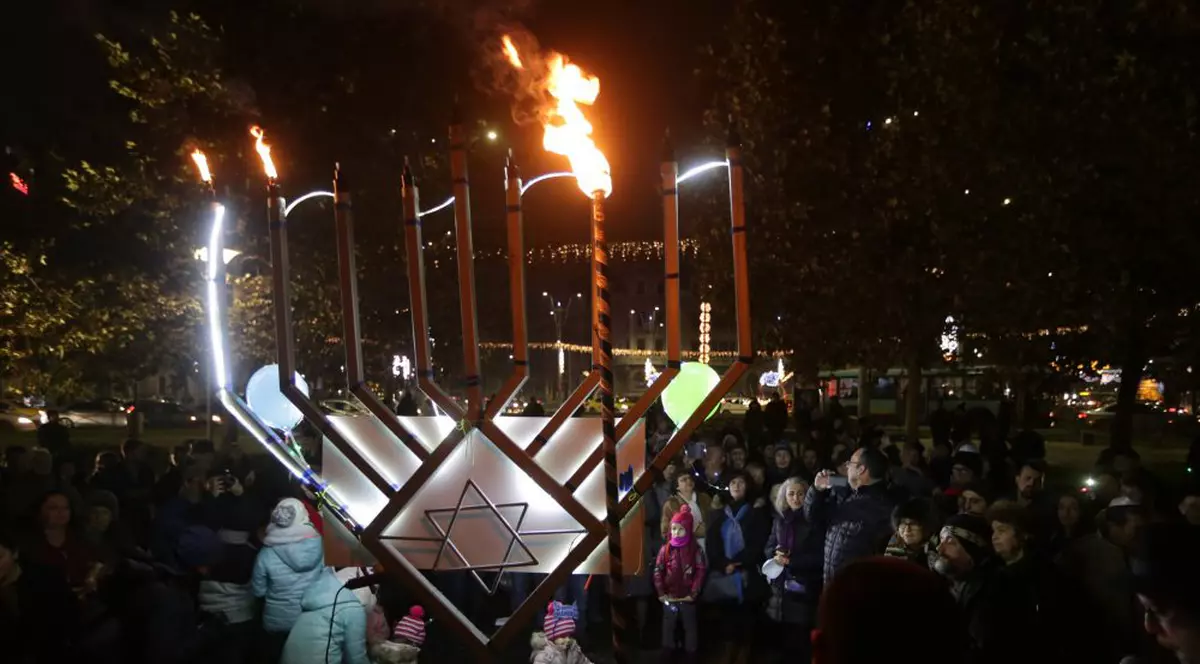Sărbătoarea de Hanuka la București! Cine a participat la eveniment