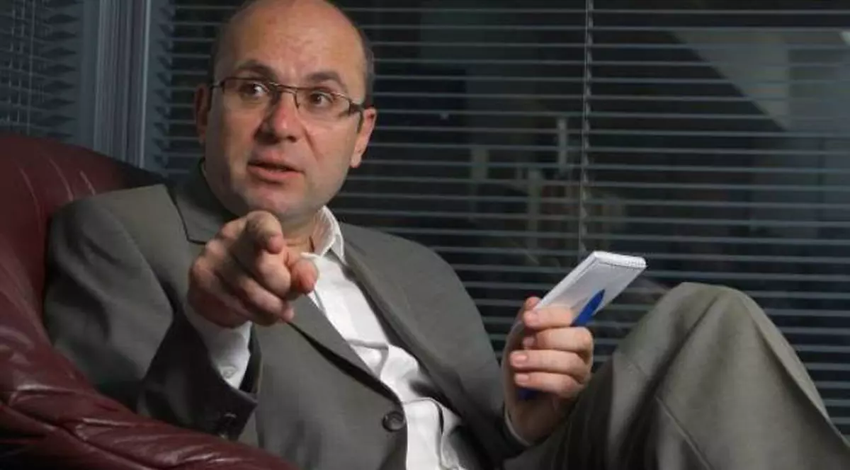 Patronul Realitatea TV, legături explozive cu Rusia documentate de Doru Bușcu în articolul: "Cozmin Infractorovici Gușă"! Reacţia lui Guşă: "Buşcu denigrează, e o «trompetă» a statului paralel"