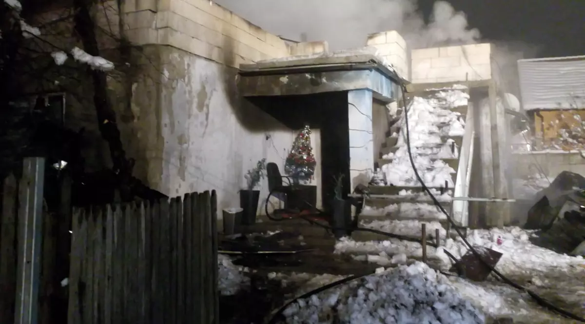 Doi copii, cu arsuri grave în urma unui incendiu în Vâlcea