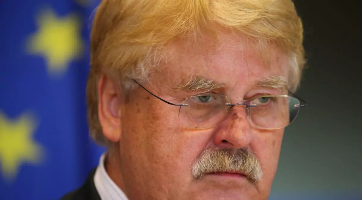 Europarlamentarul care a cerut activarea articolului 7 pentru România a lansat un nou avertisment