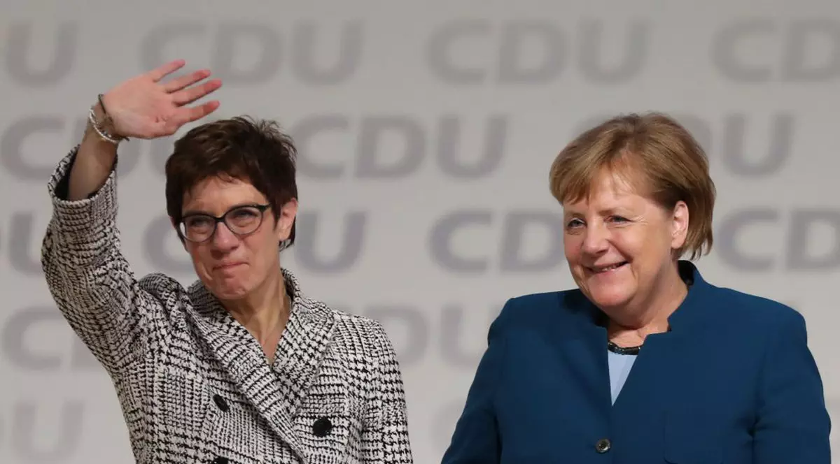 Femeia care îi ia locul Angelei Merkel la conducerea CDU