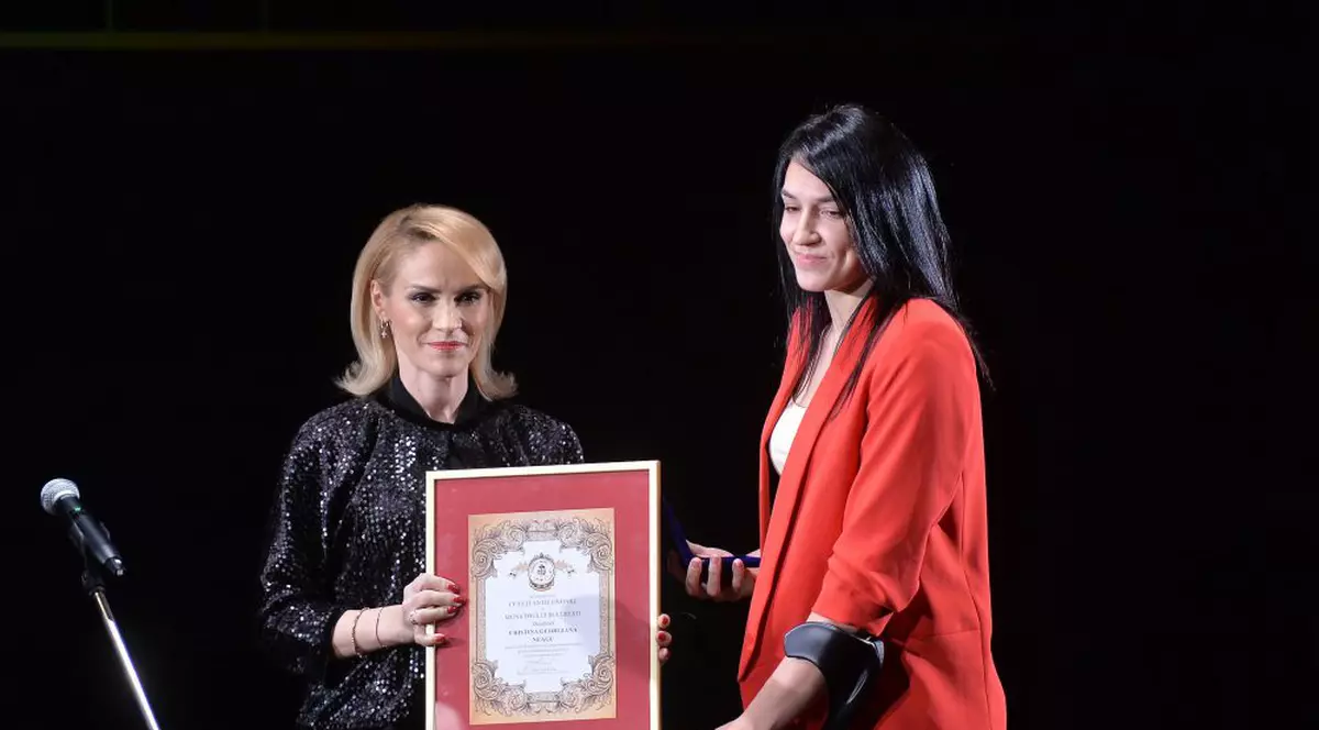 Cristina Neagu, numită cetățean de onoare al Municipiului București