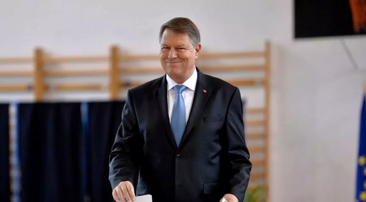 ANUL POLITIC 2019: România preia 6 luni Preşedinţia Consiliului UE. Românii, chemaţi la vot, în două tururi. Iohannis luptă pentru un nou mandat la Cotroceni