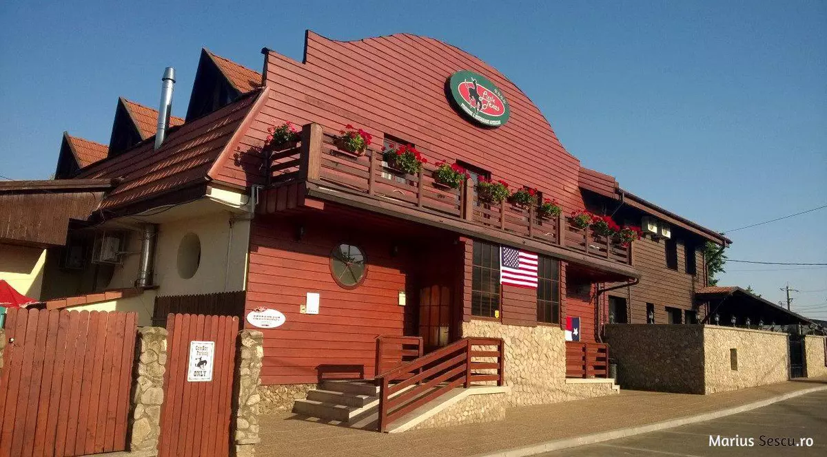 Opțiunile de Revelion pentru ieșeni: 2.100 de lei patru nopți la munte, până la 650 de lei la restaurant în Iași sau un sejur la Chișinău