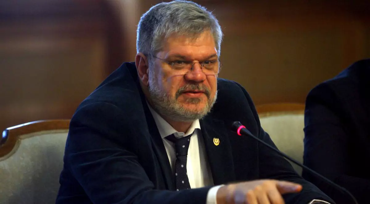 Sindicaliștii din Radio acuză: „Georgică Severin a trimis la mitingul PSD de la Craiova un redactor Radio România drept prezentator”