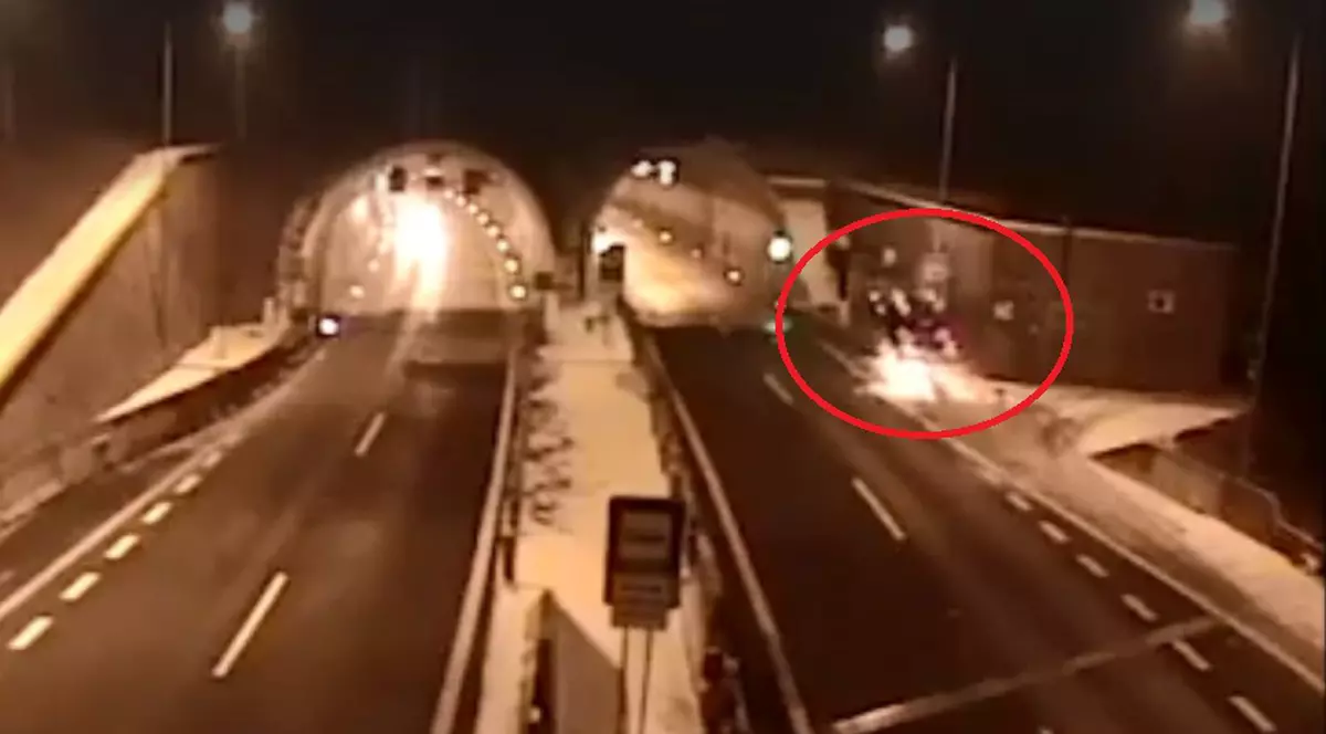 Accident spectaculos surprins de camerele de supraveghere