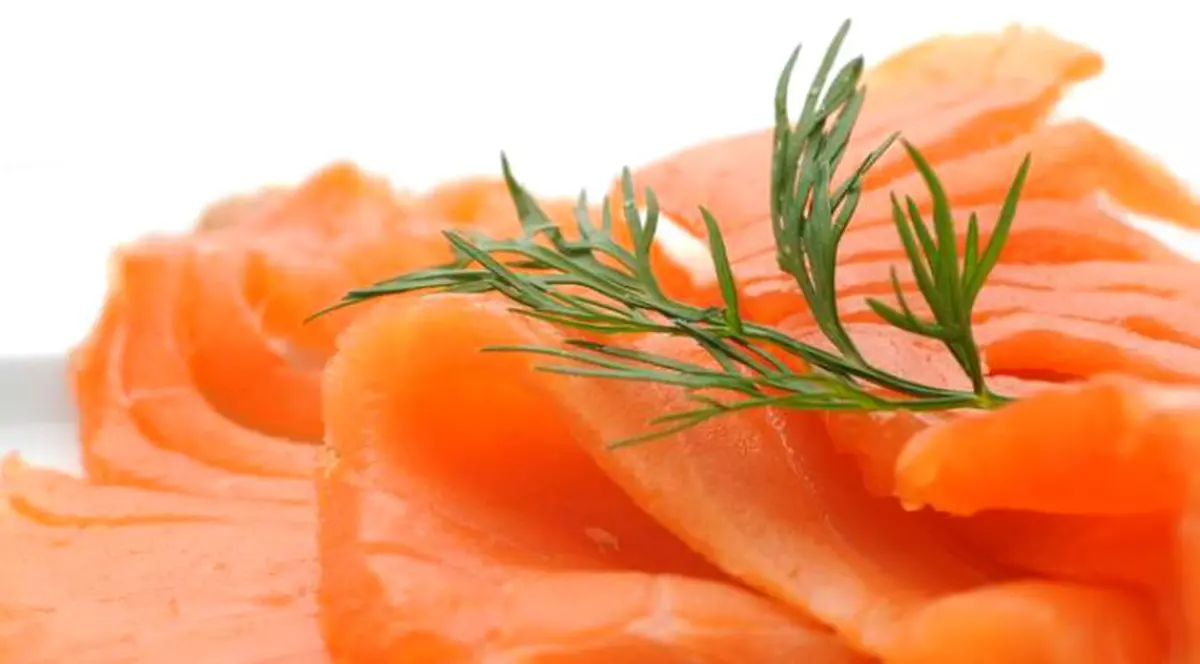 Alertă alimentară: File de somon afumat contaminat cu Listeria, găsit la două firme! Produsul a început să fie retras de pe piață