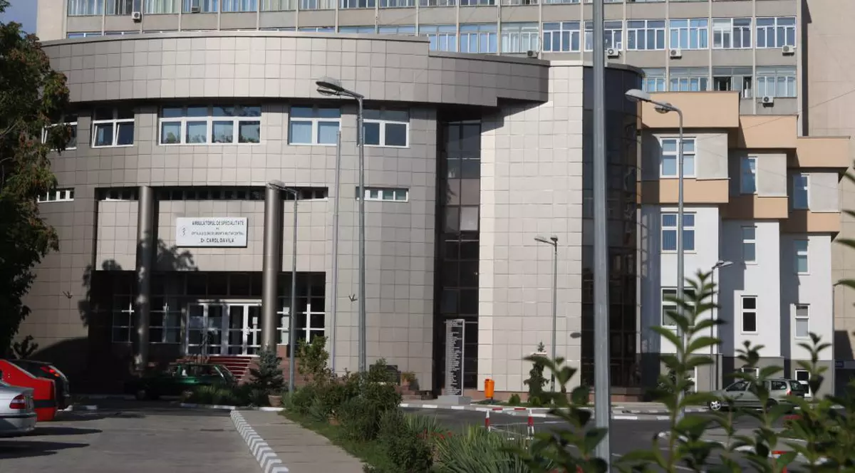 Medic de la Spitalul Militar, prins când lua mită 500 lei. Afirmația halucinantă făcută atunci când pacientul i-a oferit o sumă mai mică