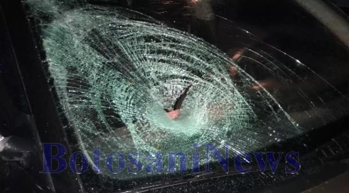 Un polițist de frontieră a lovit cu mașina un băiețel, în Ripiceni, Botoșani