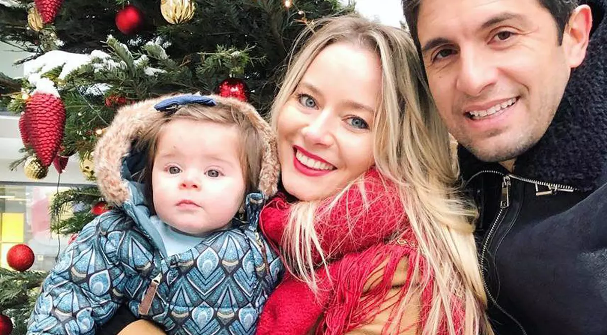 Laura Cosoi a împlinit 37 de ani. Cum a răsfățat-o soțul ei