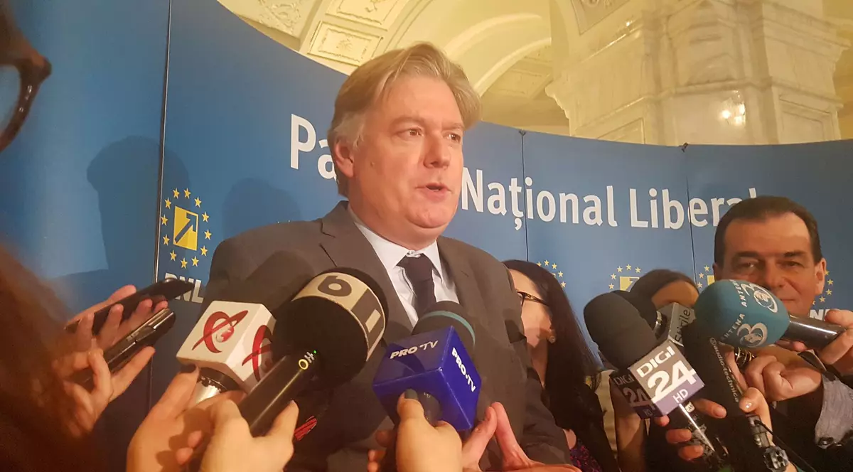 Ce spune Antonio Lopez, despre candidatura lui Dacian Cioloş la europarlamentare: "Cred că este vorba de un pic de oportunism"