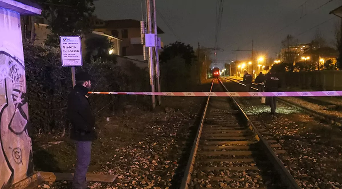 Un român s-a aruncat în fața trenului în Italia