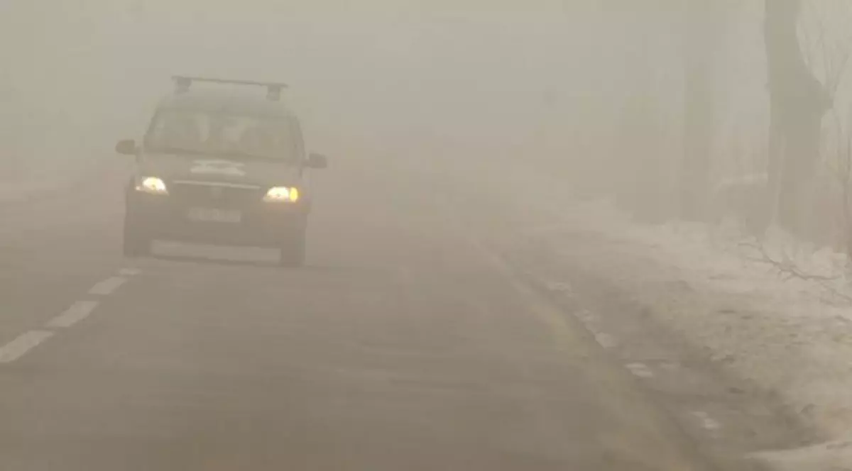 Cod galben de ceaţă pentru trei județe, până la ora 20:00