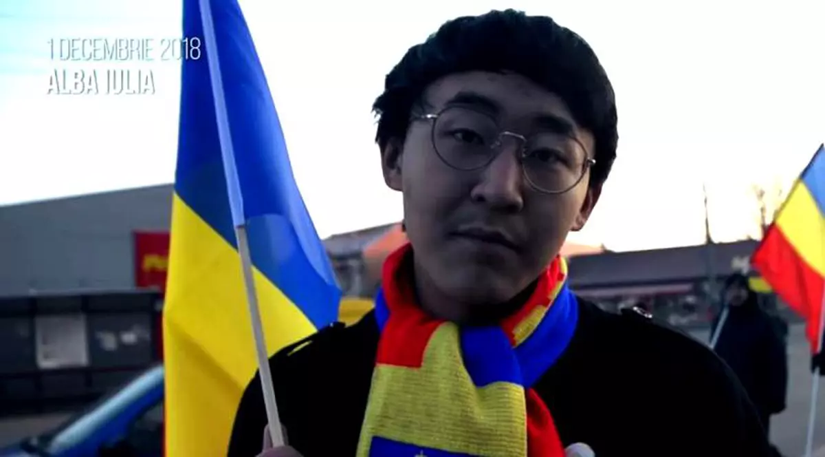 Trupul studentului mort, care a sărit din tren la Roman, a stat o oră în zăpadă. Detalii incredibile au ieșit la iveală