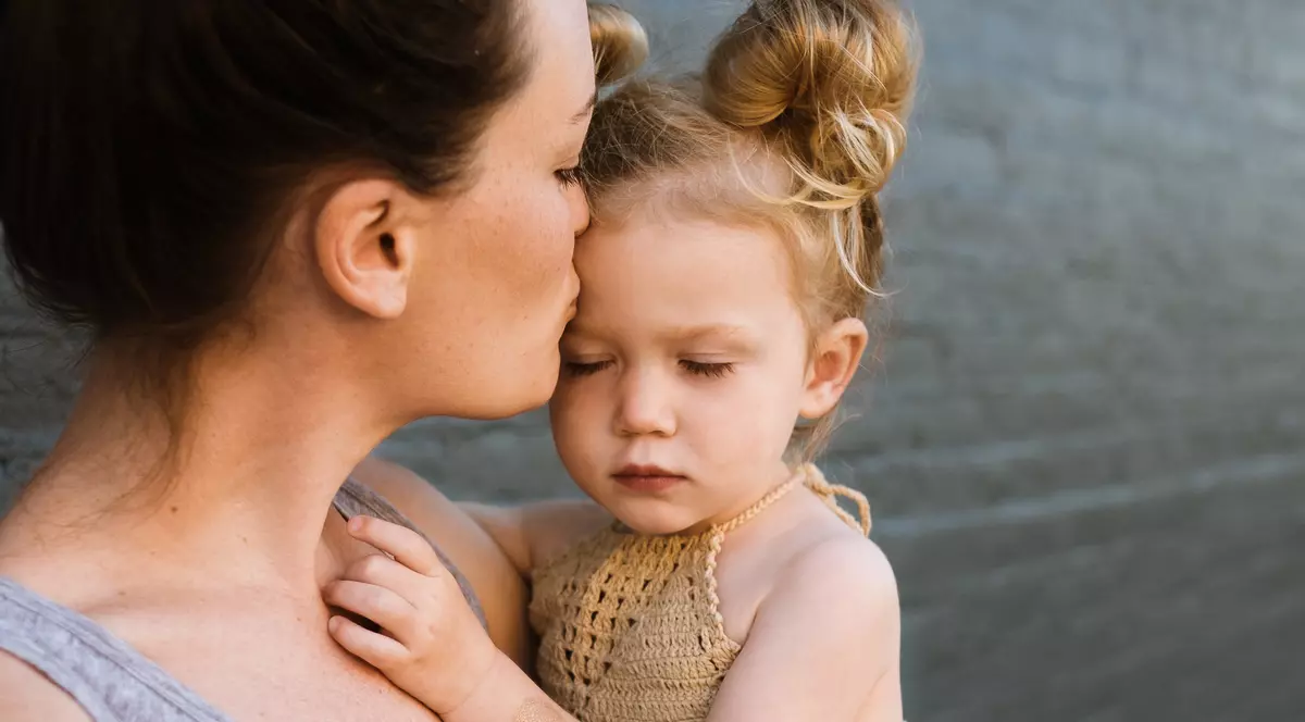 (Publicitate) Bolile copilariei – ghid despre simptome, tratament si preventie