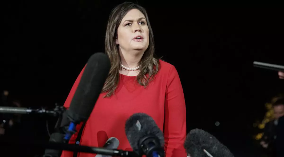 Ce a postat purtătoarea de cuvânt a Casei Albe pe Twitter. A stârnit un val de critici