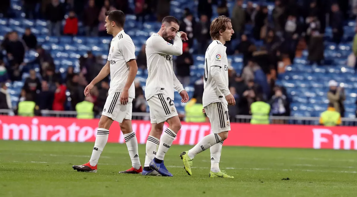 E criză la Real Madrid: 0-2 cu Real Sociedad. Succes pentru liderul Barcelona