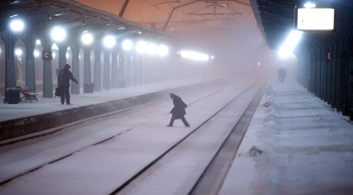 Trenurile de călători din România au întârziat trei ani în șase luni!